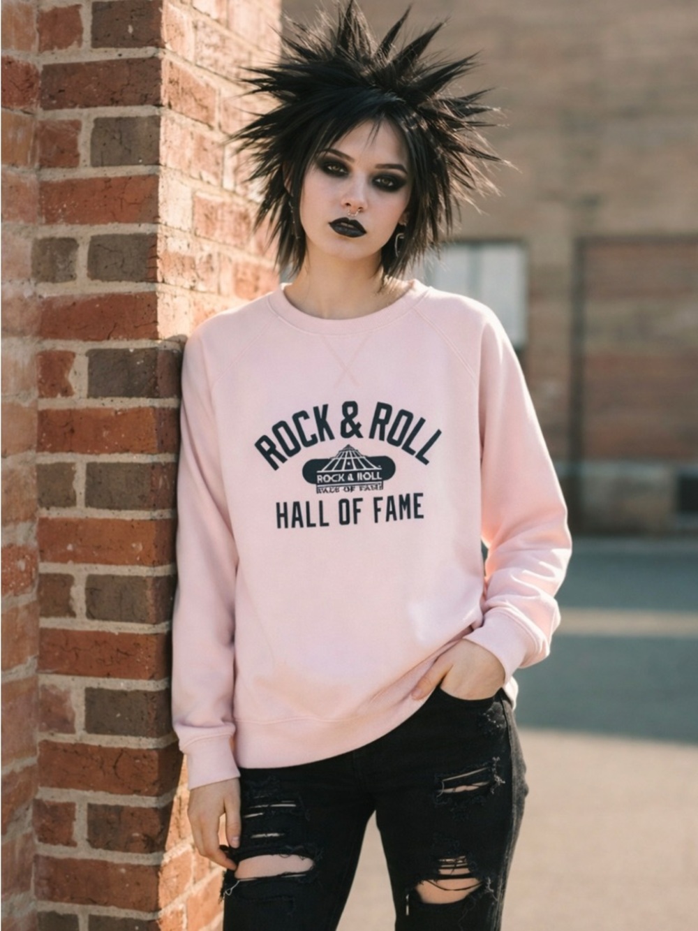 Rock & Roll Hall of Fame Cleveland Champion Barely Pink Womens Sweatshirt S 2 4